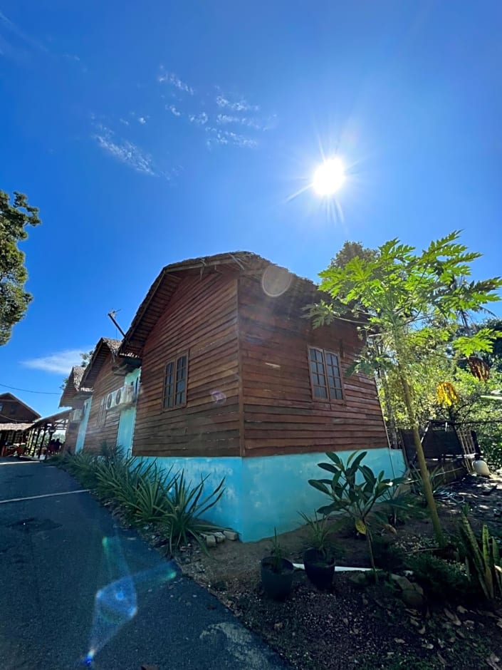 Betik Garden Home