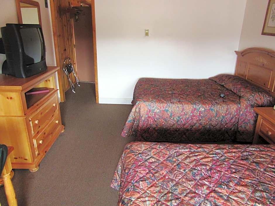 Travelers Lodge