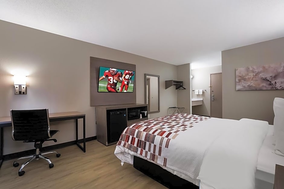 Super 8 by Wyndham Marston