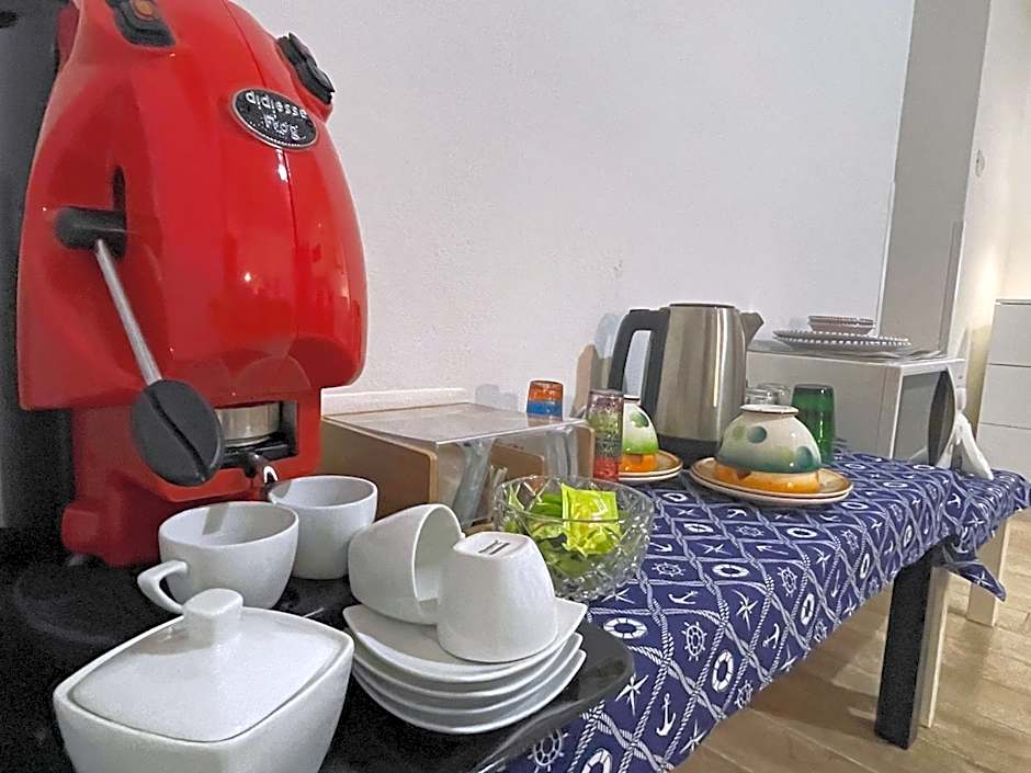 Sea View Teti Rooms & Apts