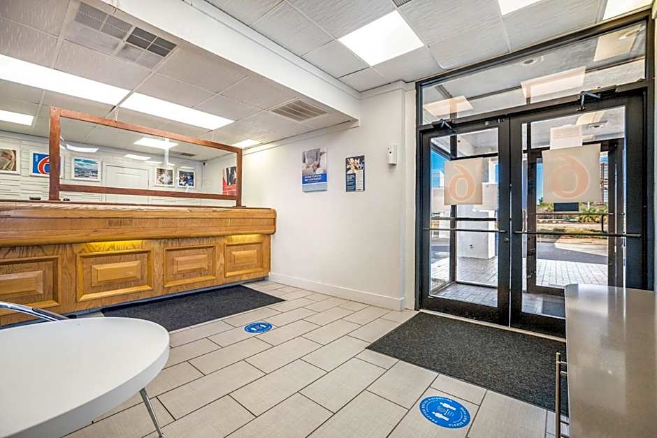 Motel 6-Florence, SC