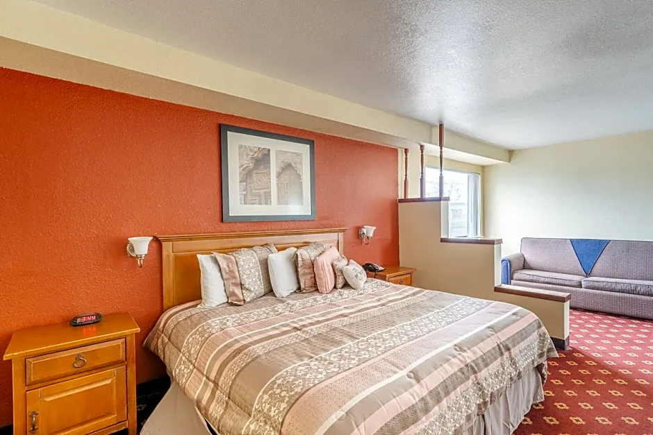 Econo Lodge Inn & Suites Downtown San Antonio