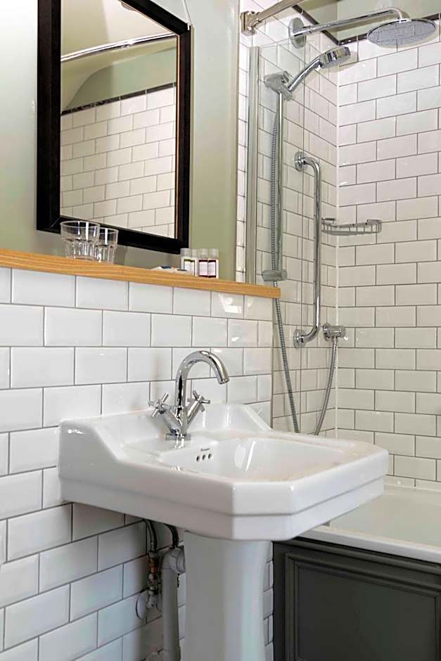 Pen and Parchment by Greene King Inns