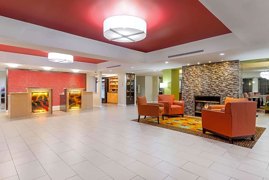 La Quinta Inn & Suites/New River Gorge National Park