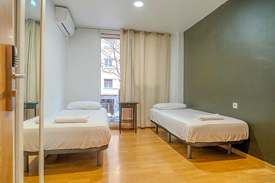 HolidaysBCN Rooms