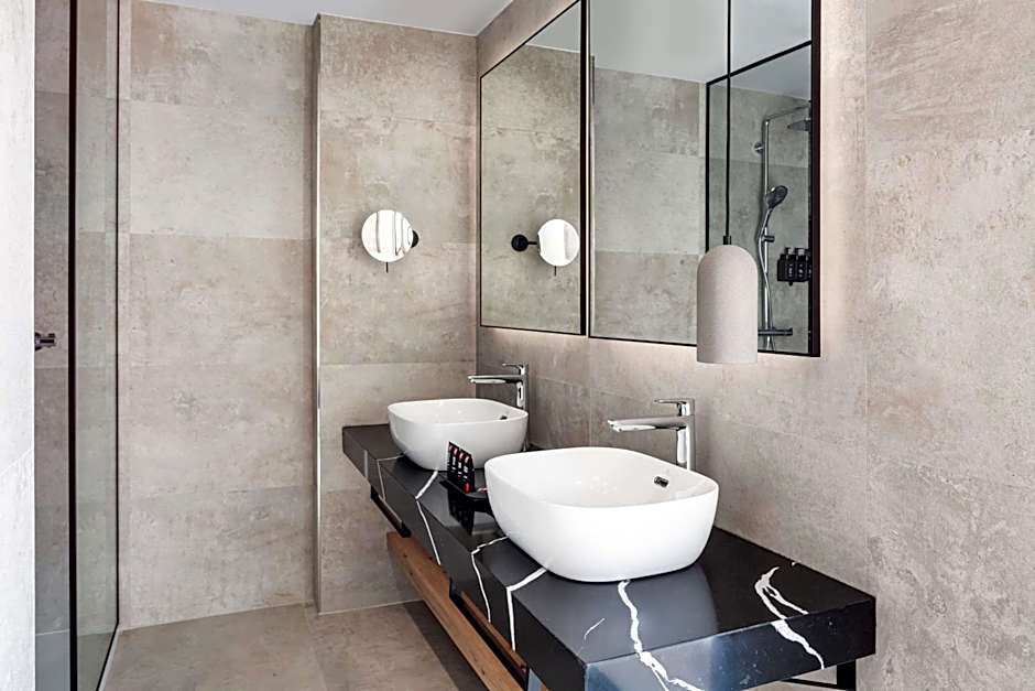 Hotel Paseo del Arte, a member of Radisson Individuals