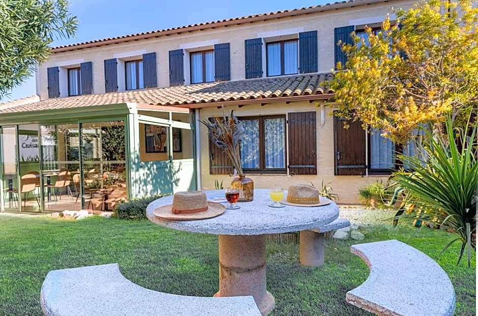 Hôtel La Maison des Croisades - Au pied des Remparts