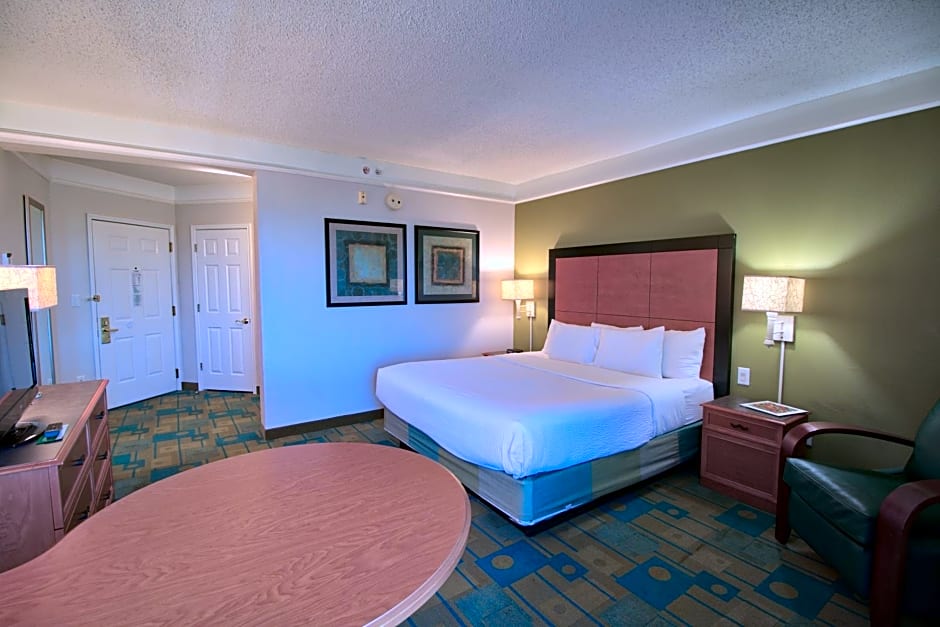La Quinta Inn & Suites by Wyndham Orlando Convention Center
