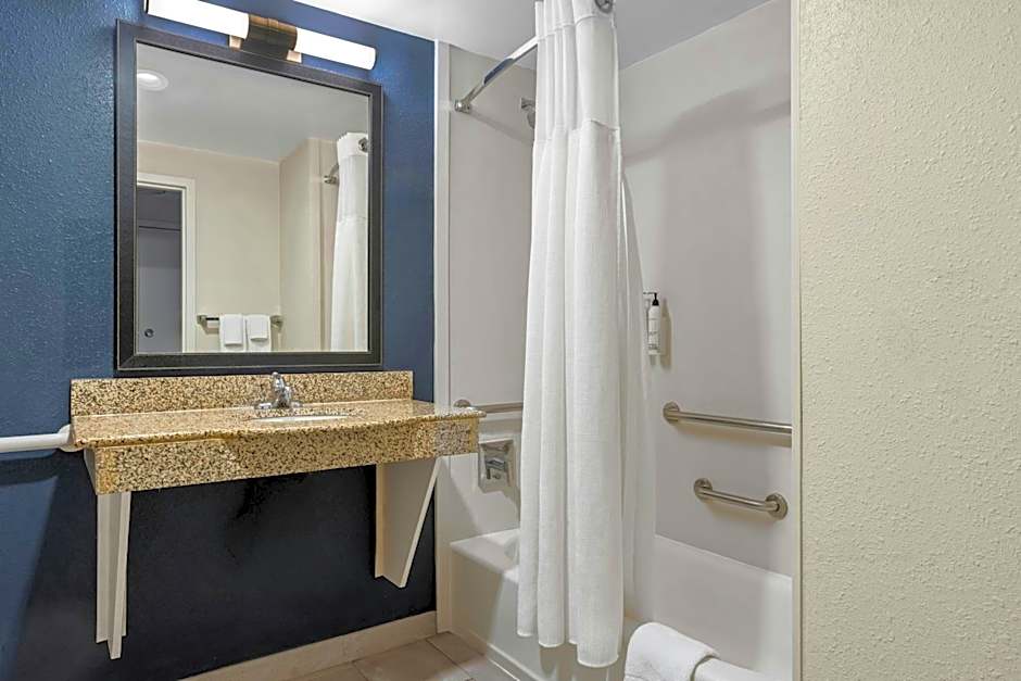 Fairfield Inn & Suites by Marriott Hinesville Fort Stewart