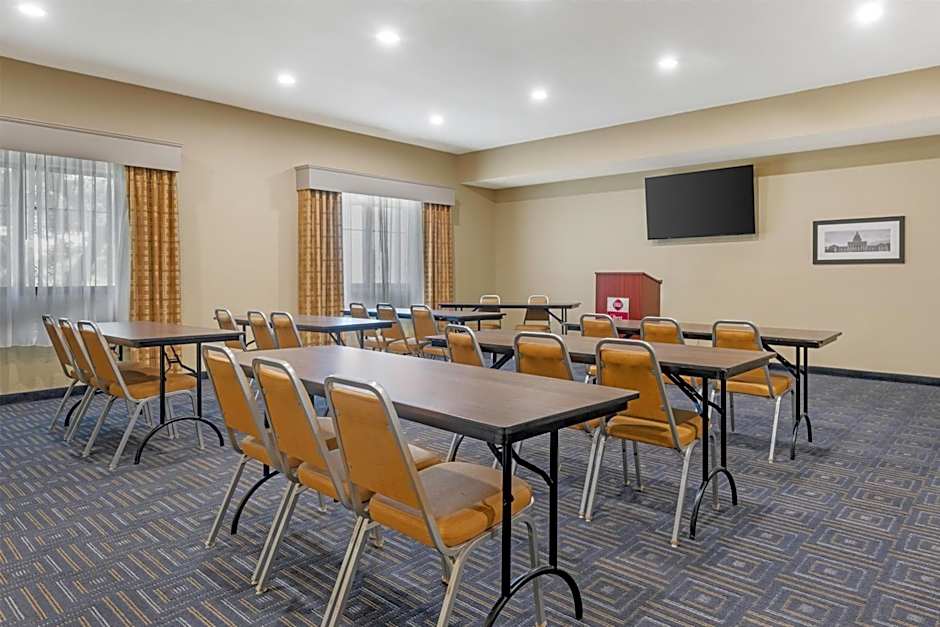 Best Western Plus Big Lake Inn