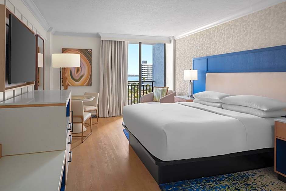 Photo 1 of 5 of 1 King Bed Guestroom, Low Floor
