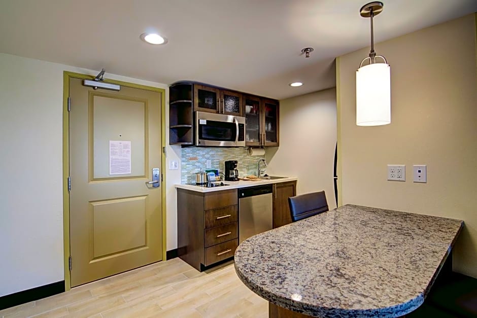Candlewood Suites Richmond - West Broad, an IHG Hotel