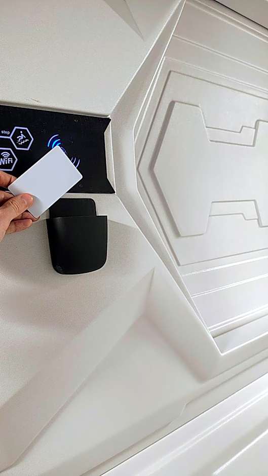 Сapsule Kijowska Stadium Floor -1 no window - Self Check in