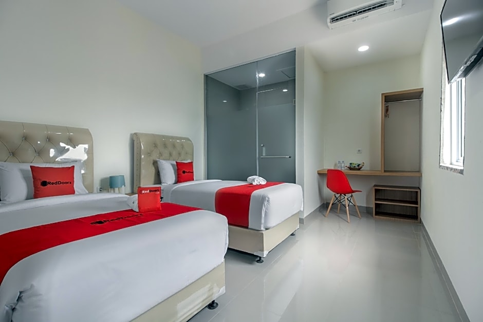 RedDoorz near Mall SKA Pekanbaru