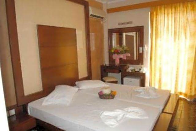 Sacallis Inn Beach Hotel
