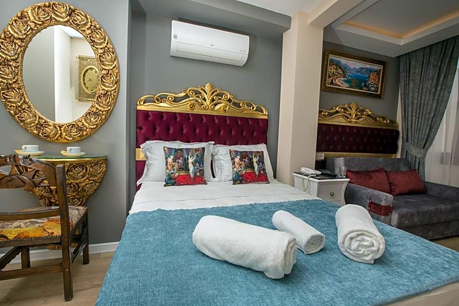 Atlantis Royal Hotel