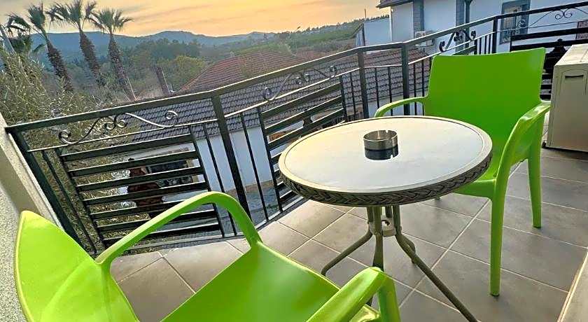 Rebetika Hotel