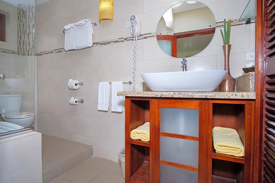 Hibiscus Lodge Hotel