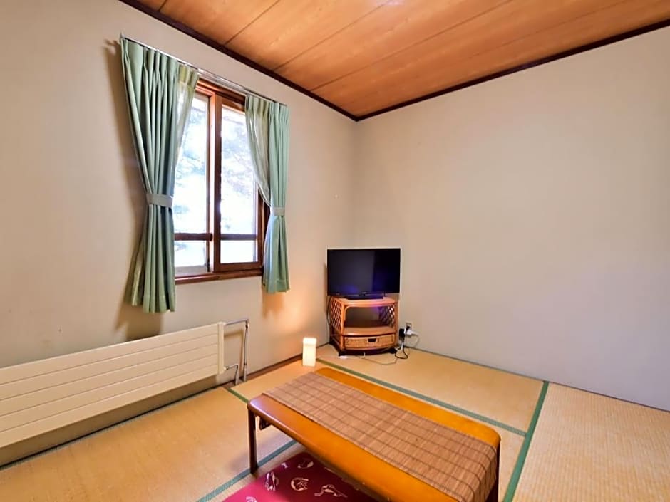 Kurumayama Kogen Guesthouse Urara