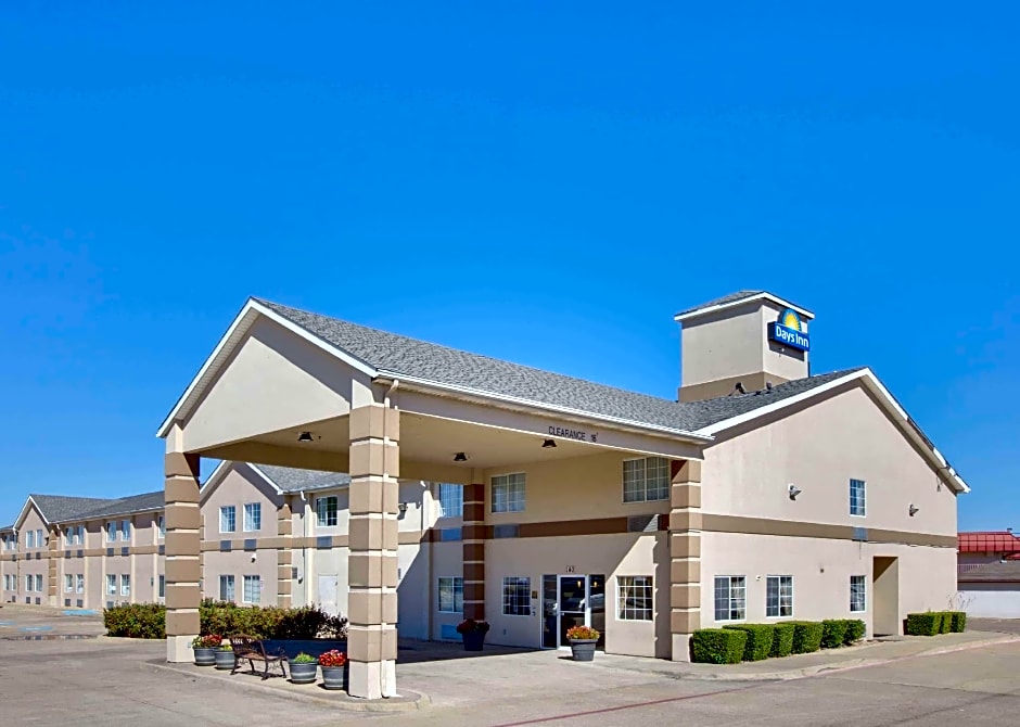 Days Inn by Wyndham Mesquite Rodeo TX