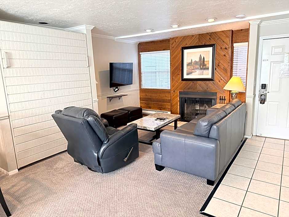 Sweetwater Lift Lodge