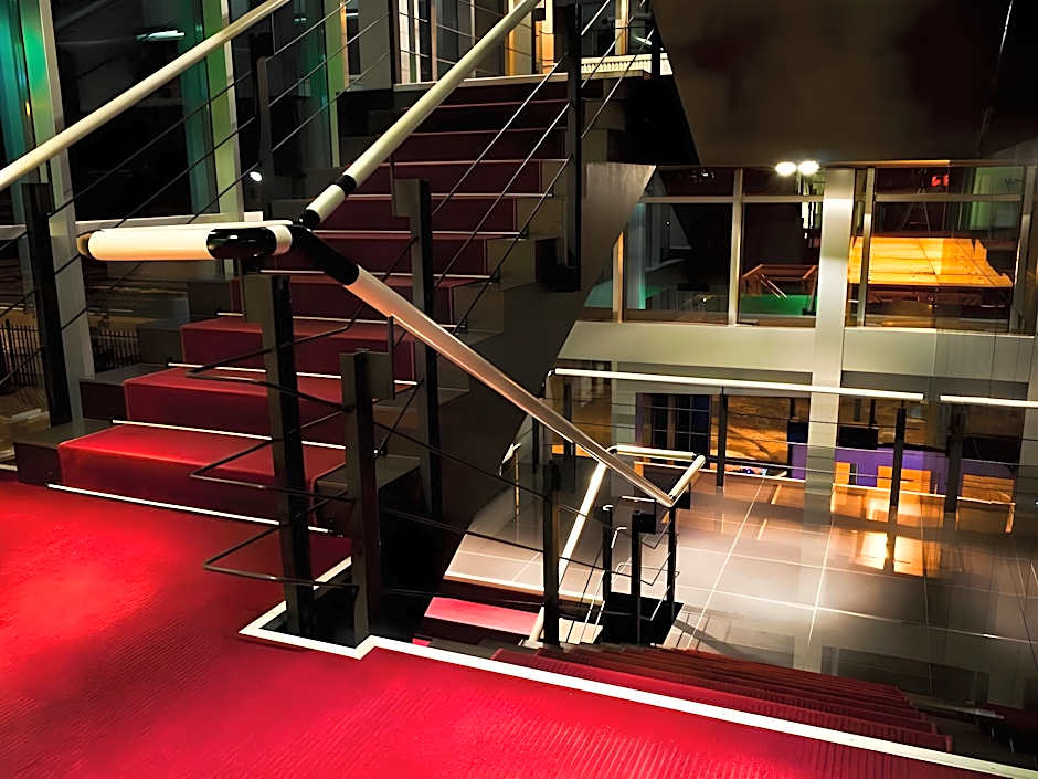 Cosmopolit Premier Art-Hotel