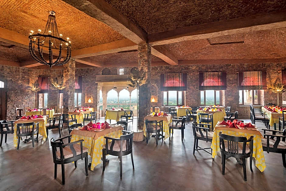 Neemrana Fort-Palace