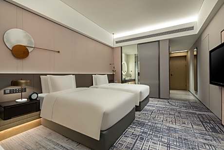 Standard Twin Room with Lake View