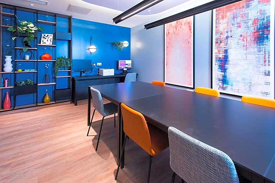 Hampton by Hilton London Park Royal