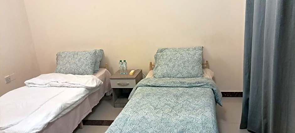 Top House Zayed Airport AUH