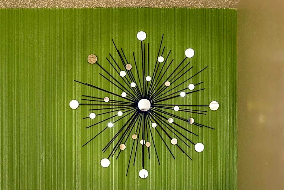 Desert Riviera Hotel