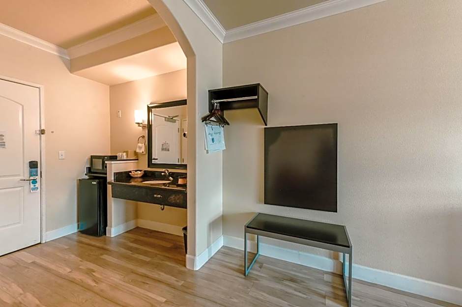 Gateway Inn and Suites San Francisco SFO Airport