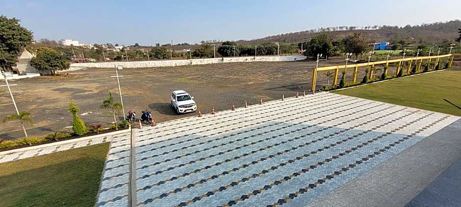 Shri Kailash Mansarovar Hotel and Marriage Garden