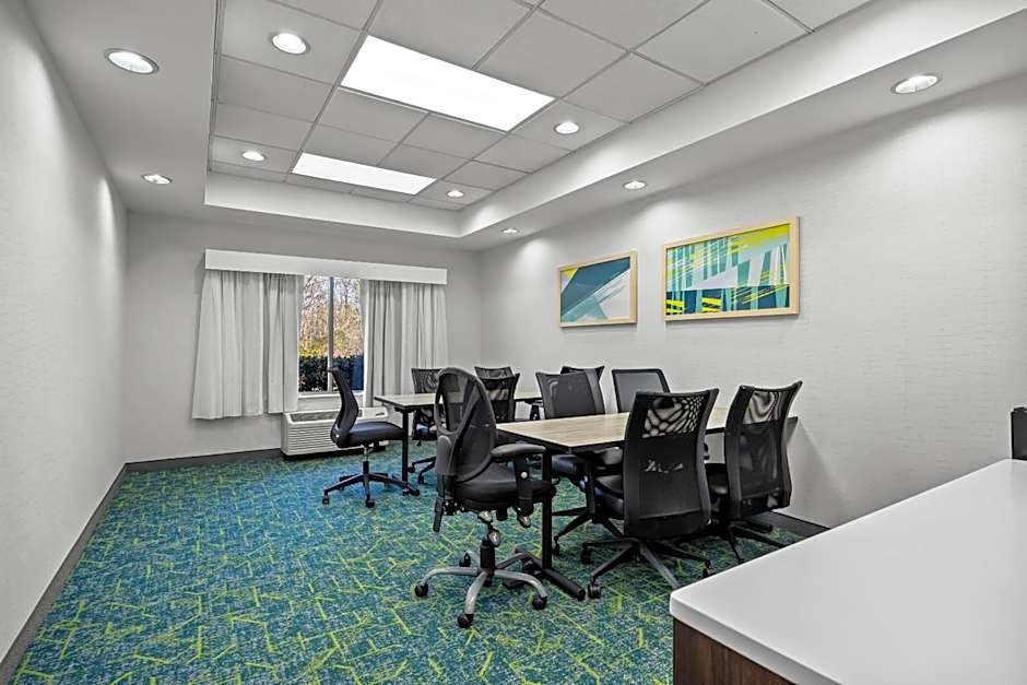 Spark by Hilton Macon North