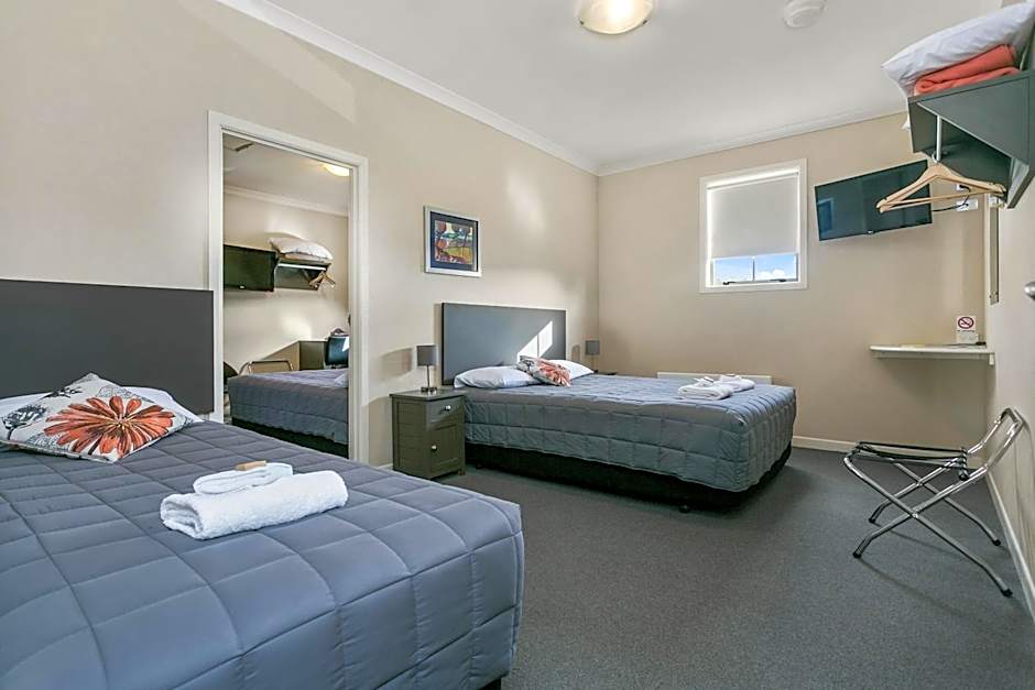 No 1 Motels