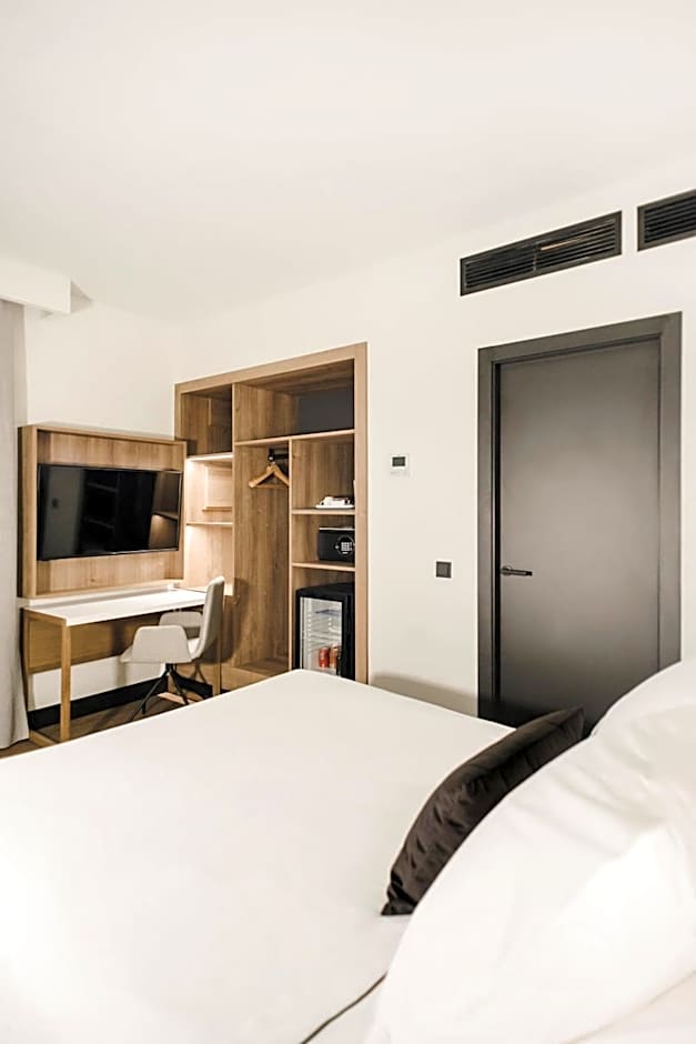 Single Room — 7 fotoğraftan 1. fotoğraf