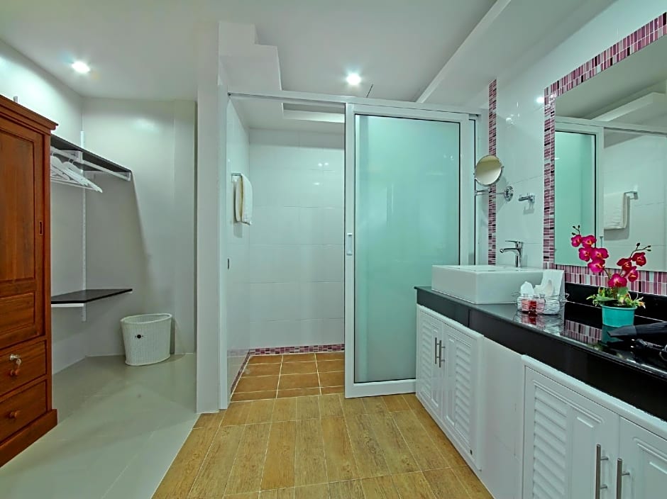 Maikhao Home Garden Bungalow