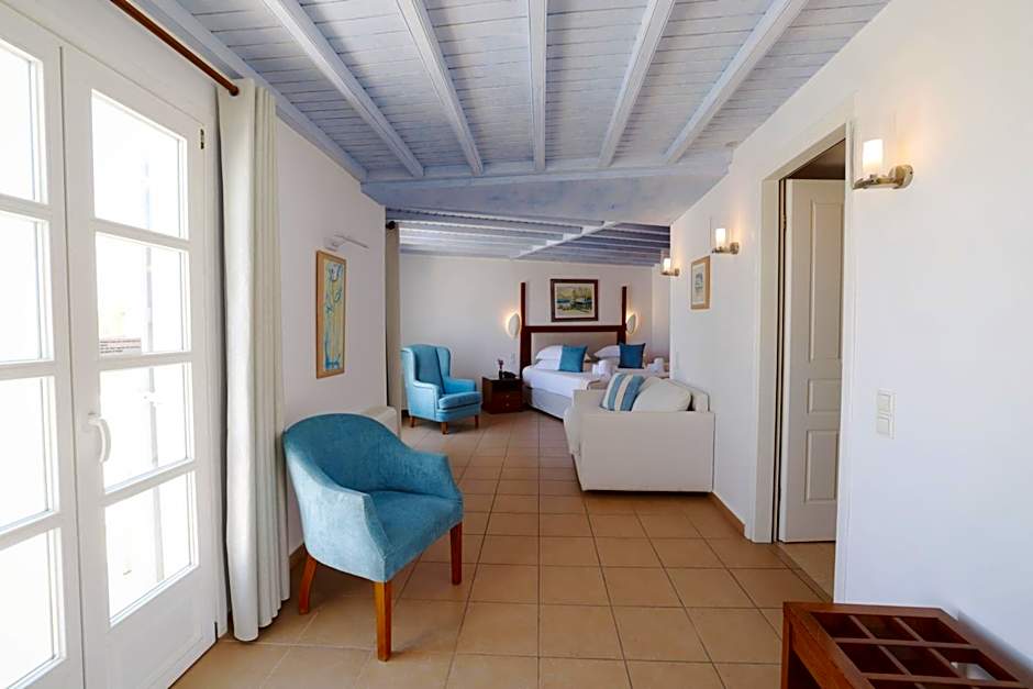 Poseidon Hotel Suites