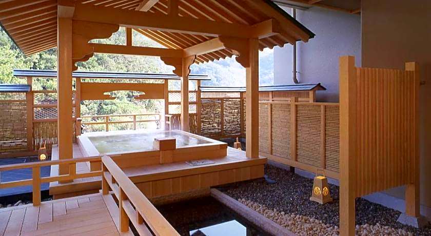 Yamaumi Onsen Shyuku Kaifuu