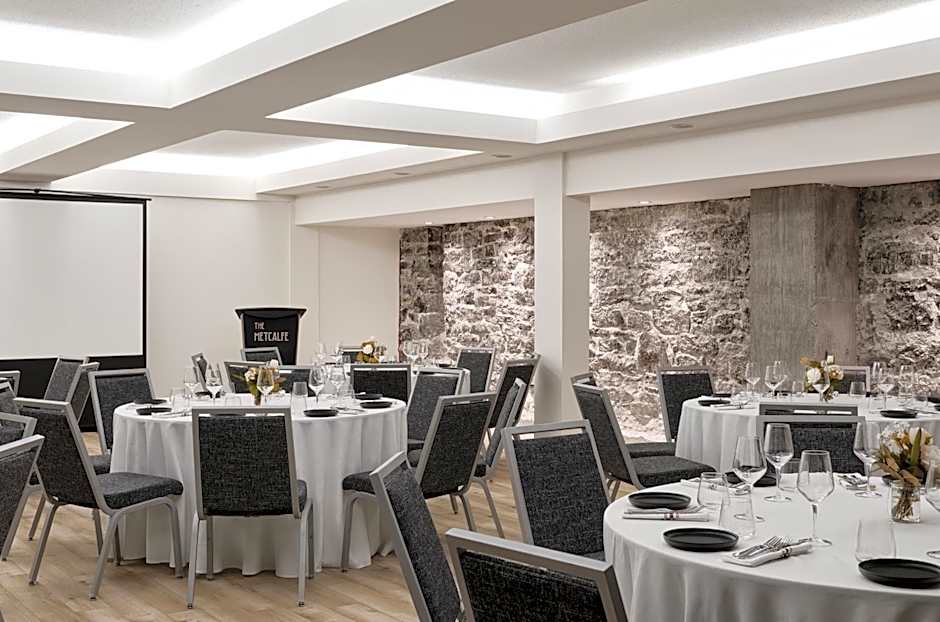 The Metcalfe by Gray Collection