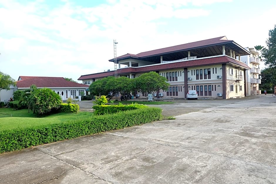 Royal Princess City Lamphun Hotel