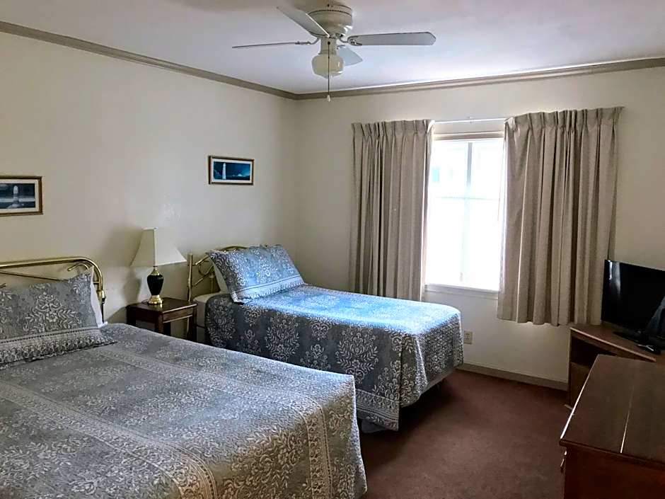 Lighthouse Inn