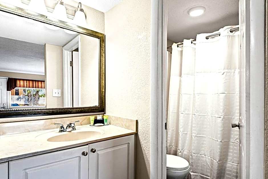 Club Destin Condos