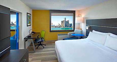 One-Bedroom Suite with River View