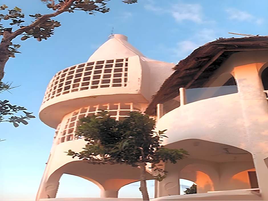 Al Faro Cosmio Hotel