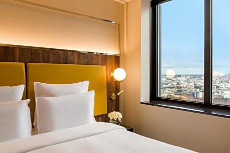 Executive Deluxe King Room with View