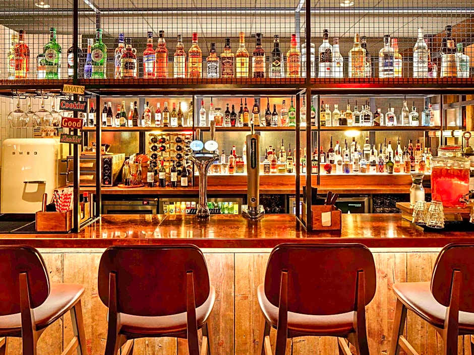 Ibis Manchester Centre 96 Portland Street