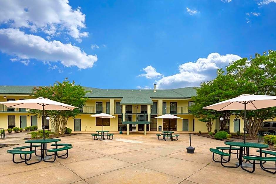 Quality Inn & Conference Center Heber Springs