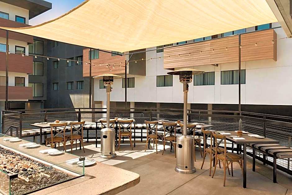 La Quinta Inn & Suites by Wyndham San Luis Obispo Downtown