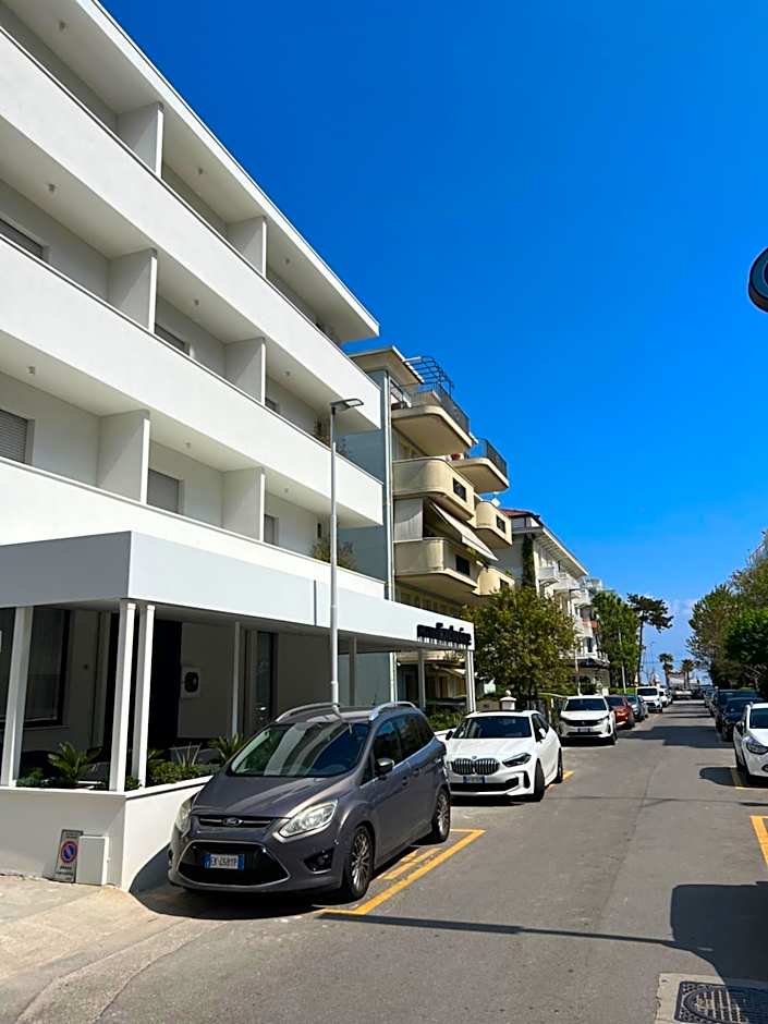Hotel Exclusive - in pieno Centro a pochi passi dal Mare